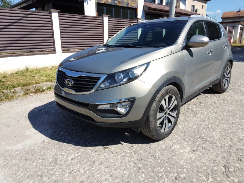 Kia Sportage, снимка 7 - Автомобили и джипове - 47195823