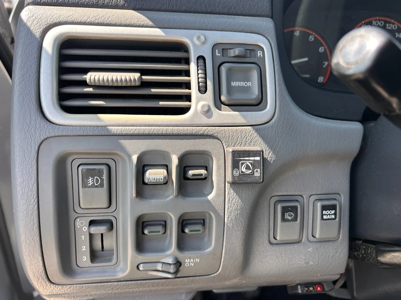 Honda Cr-v 2.0GAZ 4X4 PANORAMA , снимка 13 - Автомобили и джипове - 50207342