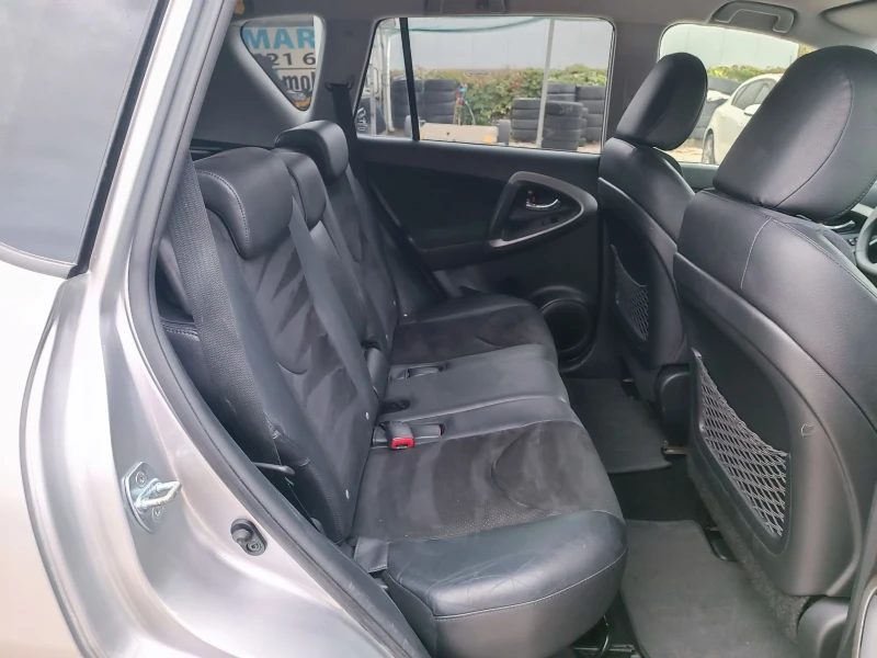 Toyota Rav4 2.0i-158кс-ШВЕЙЦАРИЯ-РЪЧКА-6ск-4х4-FACELIFT, снимка 10 - Автомобили и джипове - 51871746