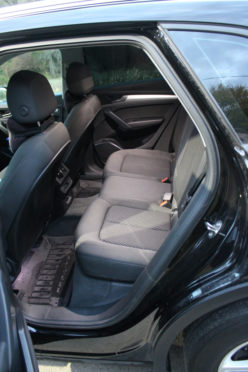 Audi Q5 40TDI, снимка 8 - Автомобили и джипове - 52021605