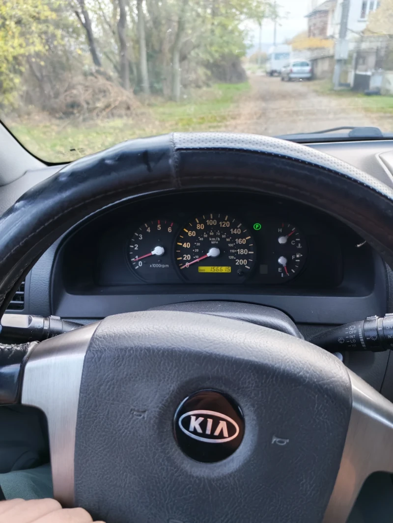 Kia Sorento, снимка 12 - Автомобили и джипове - 52352740