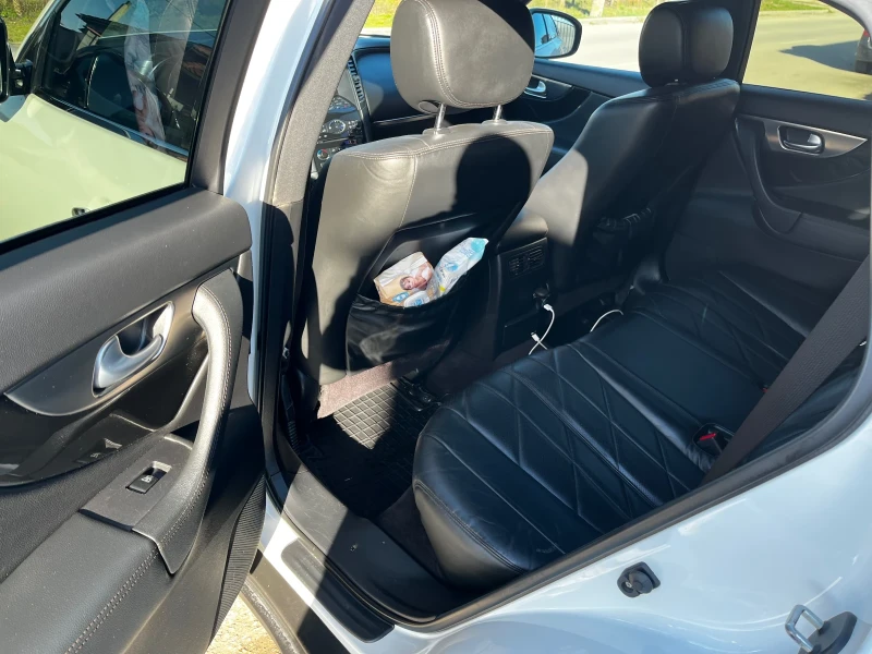 Infiniti Fx 30 3.0D, снимка 7 - Автомобили и джипове - 52474804