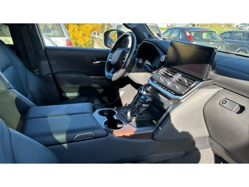 Toyota Land cruiser 300 | Mobile.bg � ����������� 15