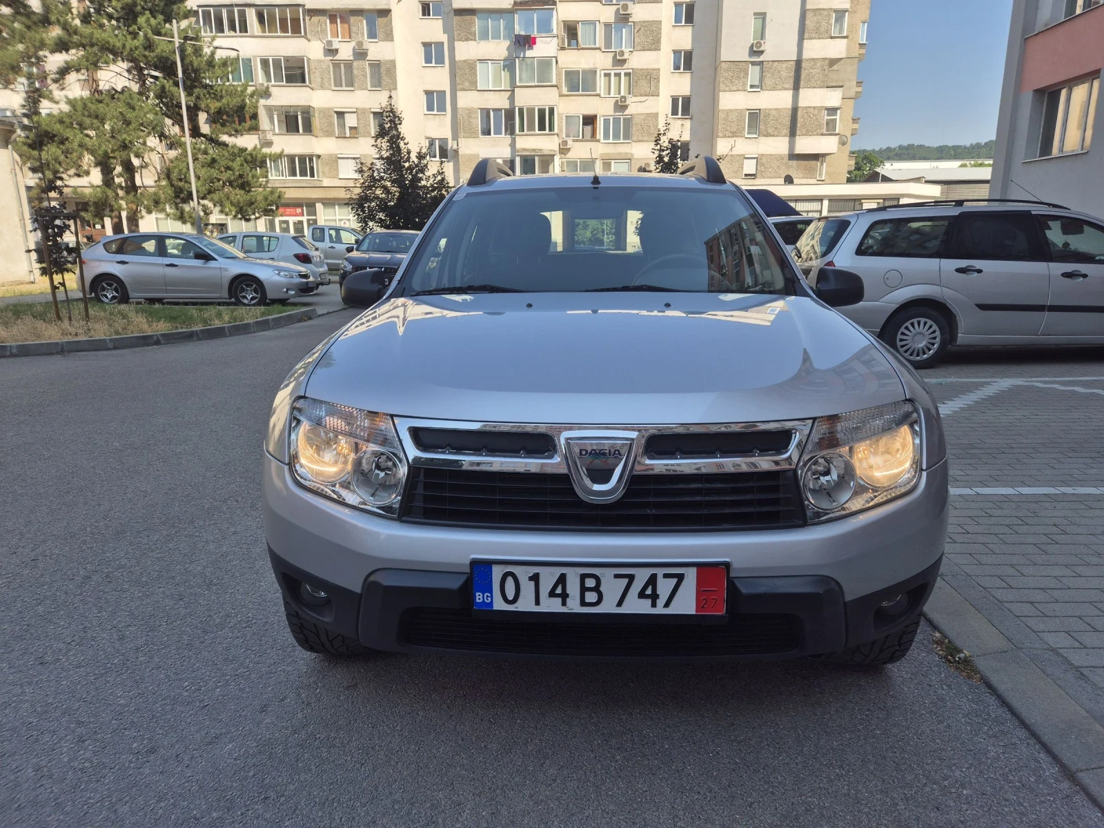 Dacia Duster 1.6 клима 127000км - изображение 2
