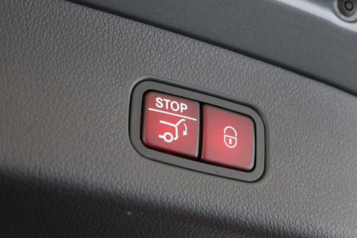 Mercedes-Benz GLC 300 i* AMG* 4M* PANO* HEAD-UP* 360 CAM* DISTR* KEYLESS | Mobile.bg   15