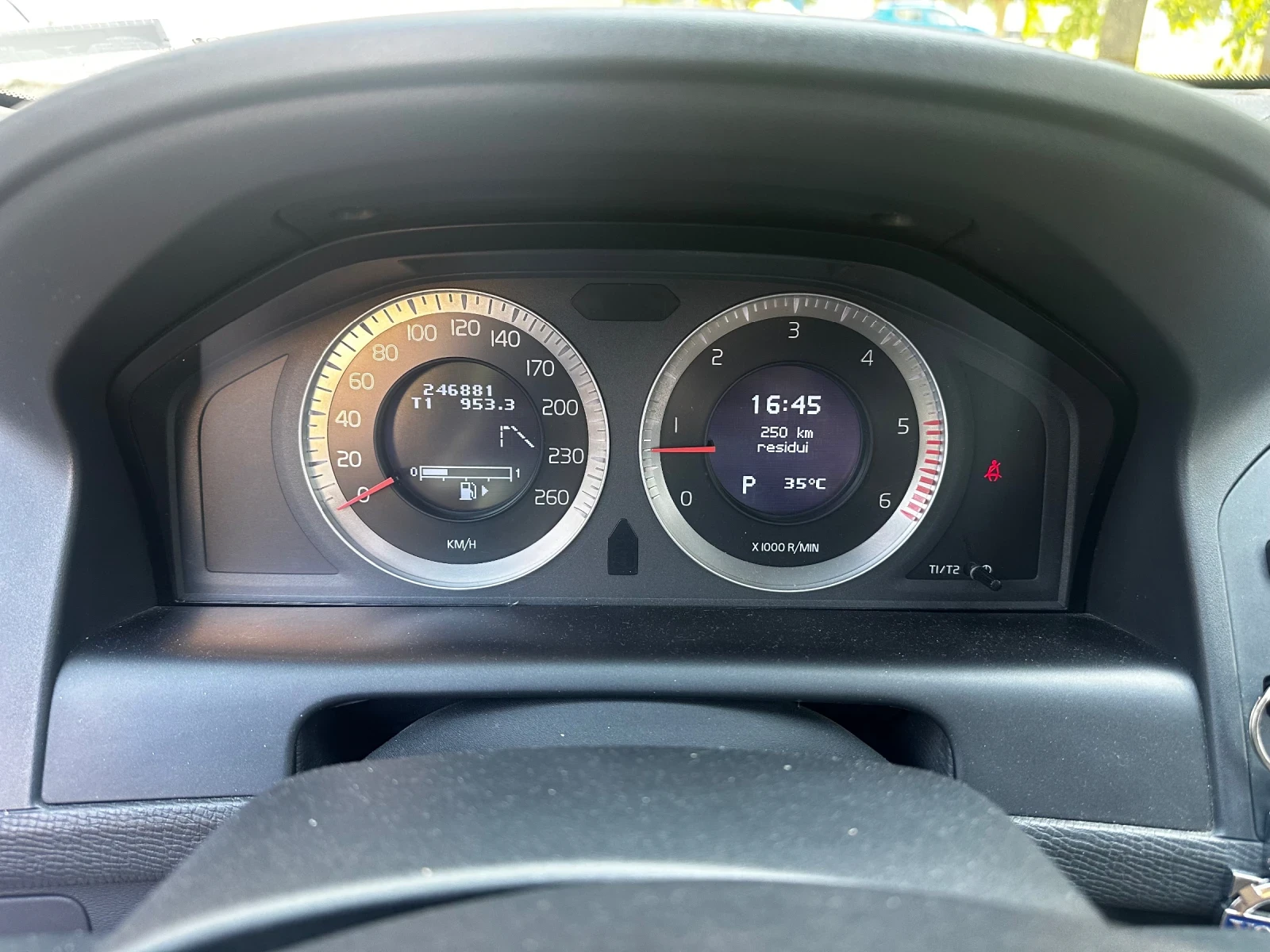 Volvo XC60 Xc60 D5 - изображение 4