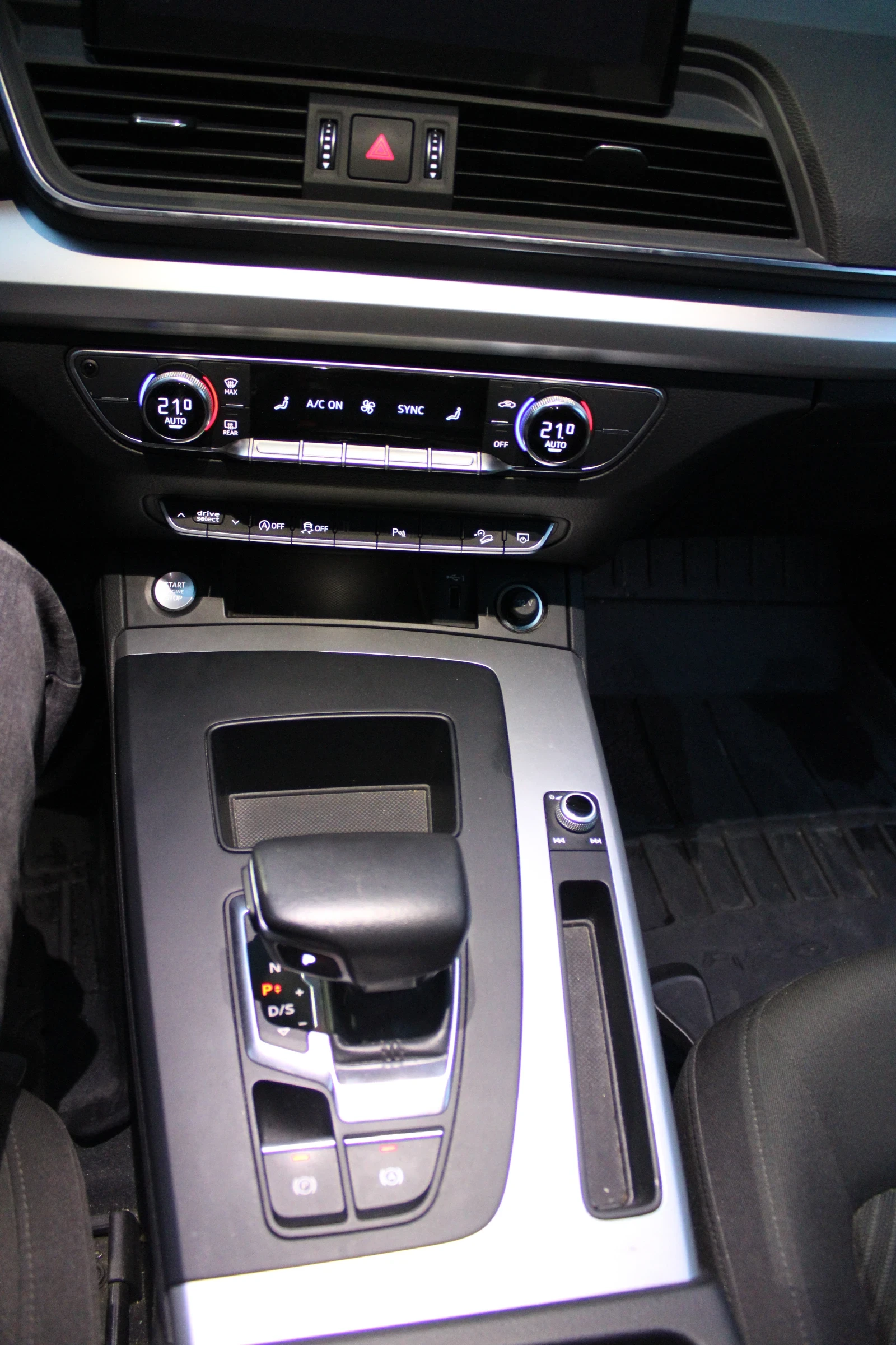 Audi Q5 40TDI - изображение 7