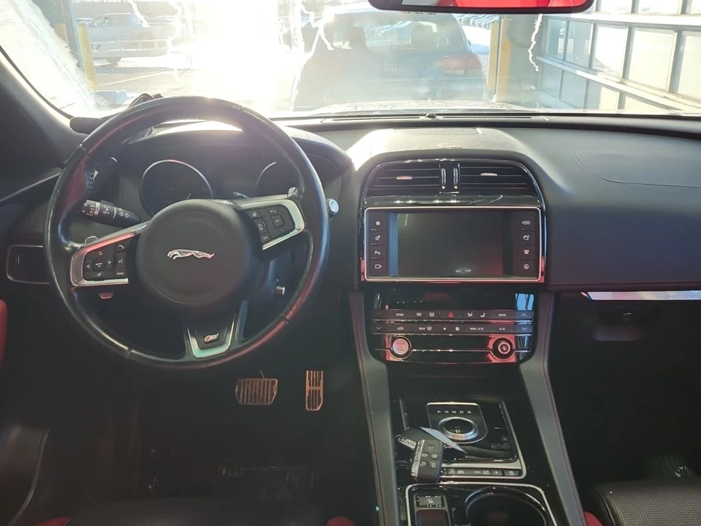 Jaguar F-PACE * S * CARFAX * ���� �� �� | Mobile.bg � ����������� 8