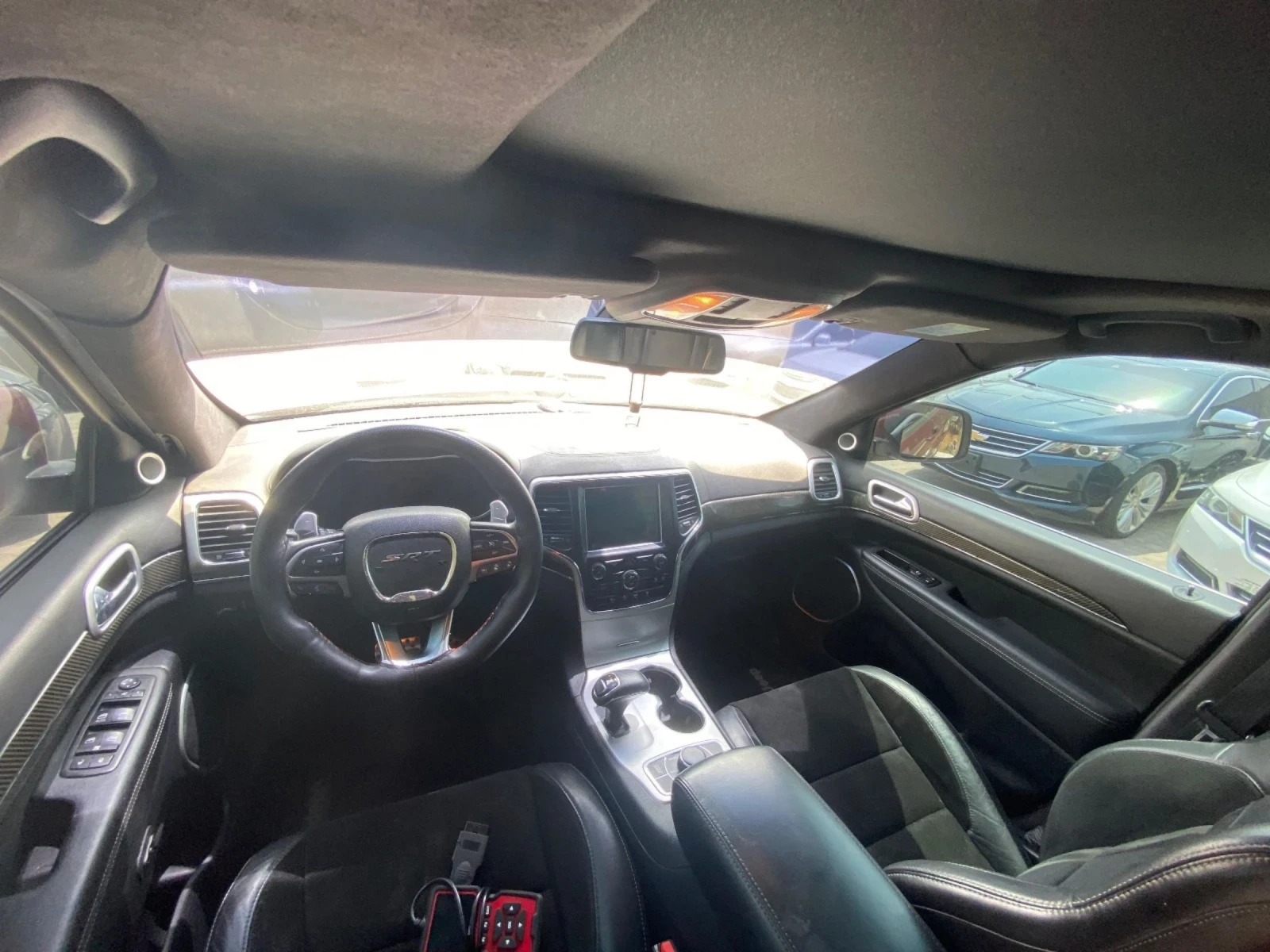 Jeep Grand cherokee SRT - АЛКАНТАРА - 2 Х ТV  - НАЛИЧЕН - РЕГИСТРИРАН  - изображение 5