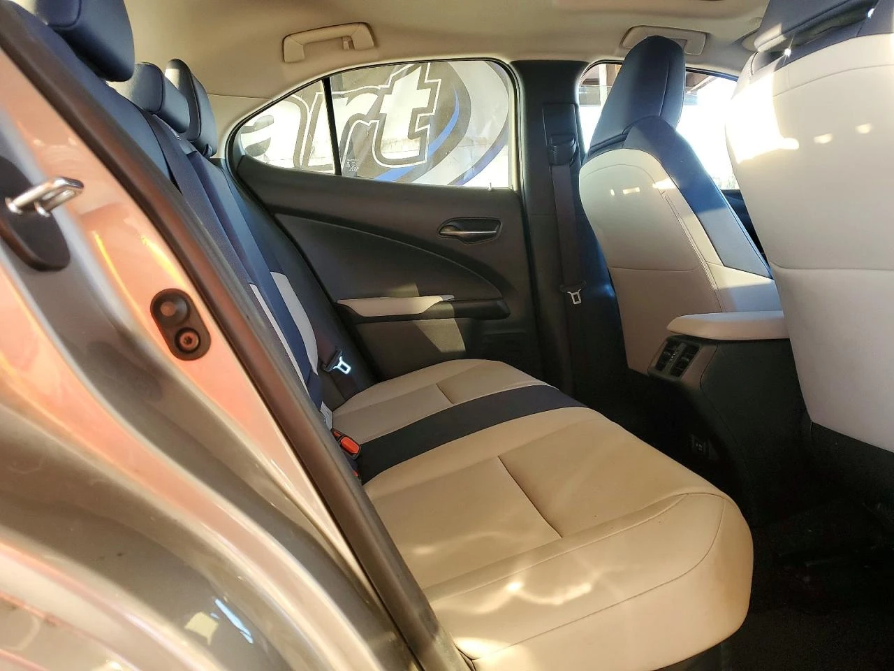 Lexus UX 250h �������* �������* ���������* ������* ������ ����� | Mobile.bg � ����������� 11