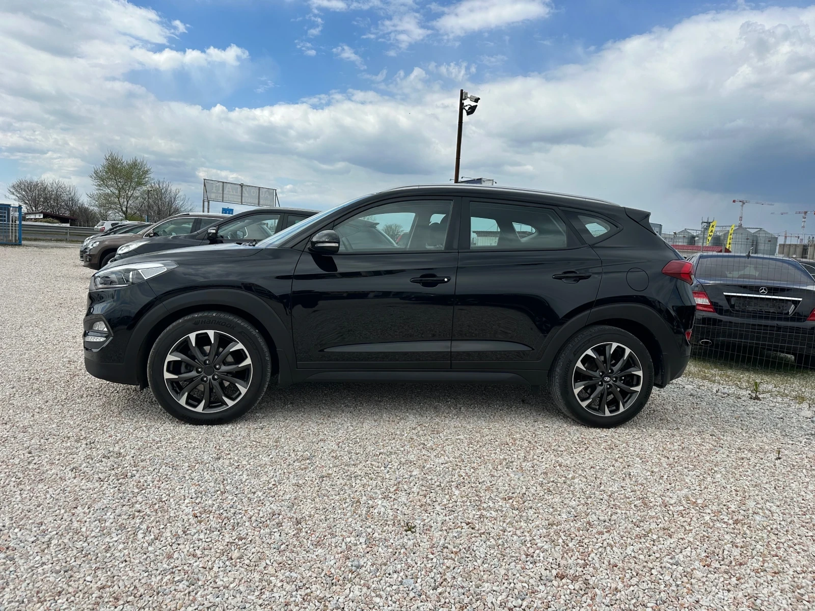 Hyundai Tucson 1.7 CRDI, 2WD, КАМЕРА, НАВИ, ТОП!!!, снимка 4 - Автомобили и джипове - 54147262