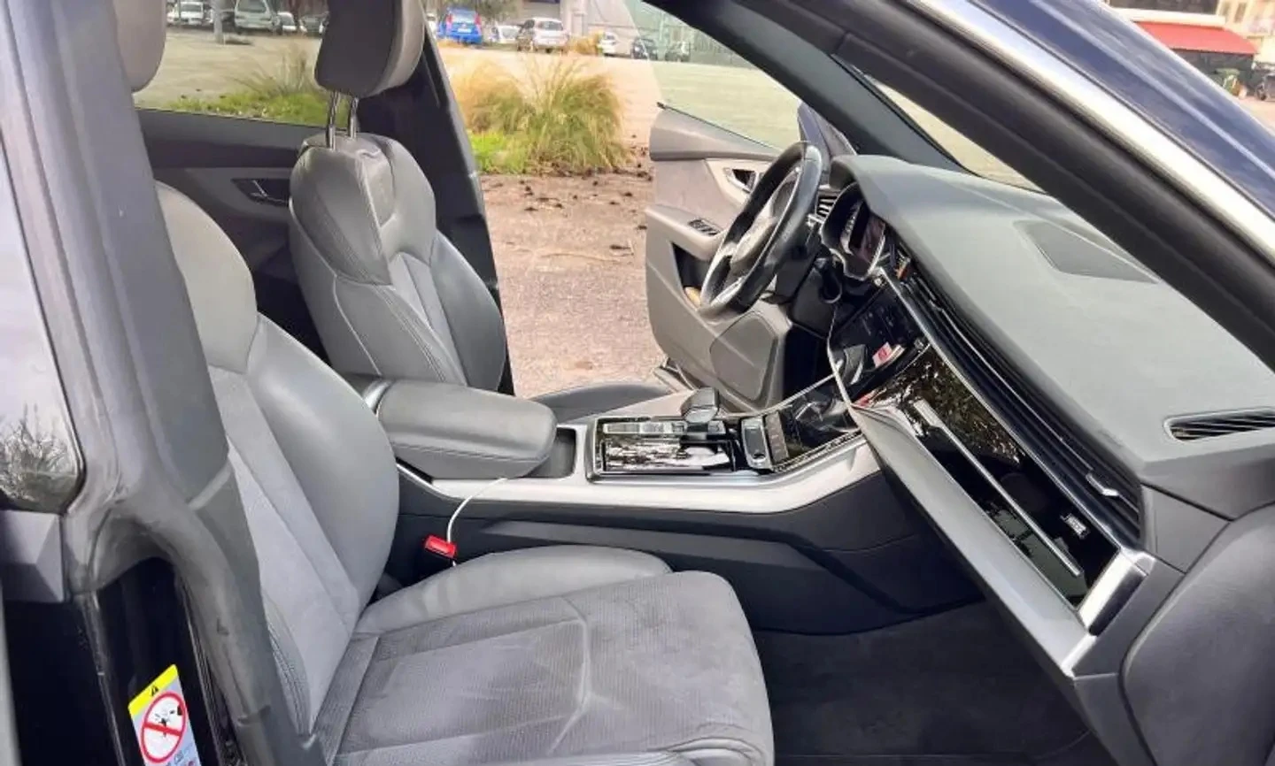 Audi Q8 50TDI Quattro S-Line, снимка 5 - Автомобили и джипове - 54575265