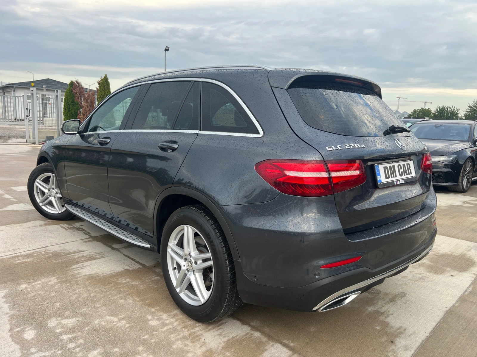Mercedes-Benz GLC 220 AMG/4MATIC/9G/ТЕГЛИЧ/ЧЕРВЕНА КОЖА, снимка 6 - Автомобили и джипове - 55933823