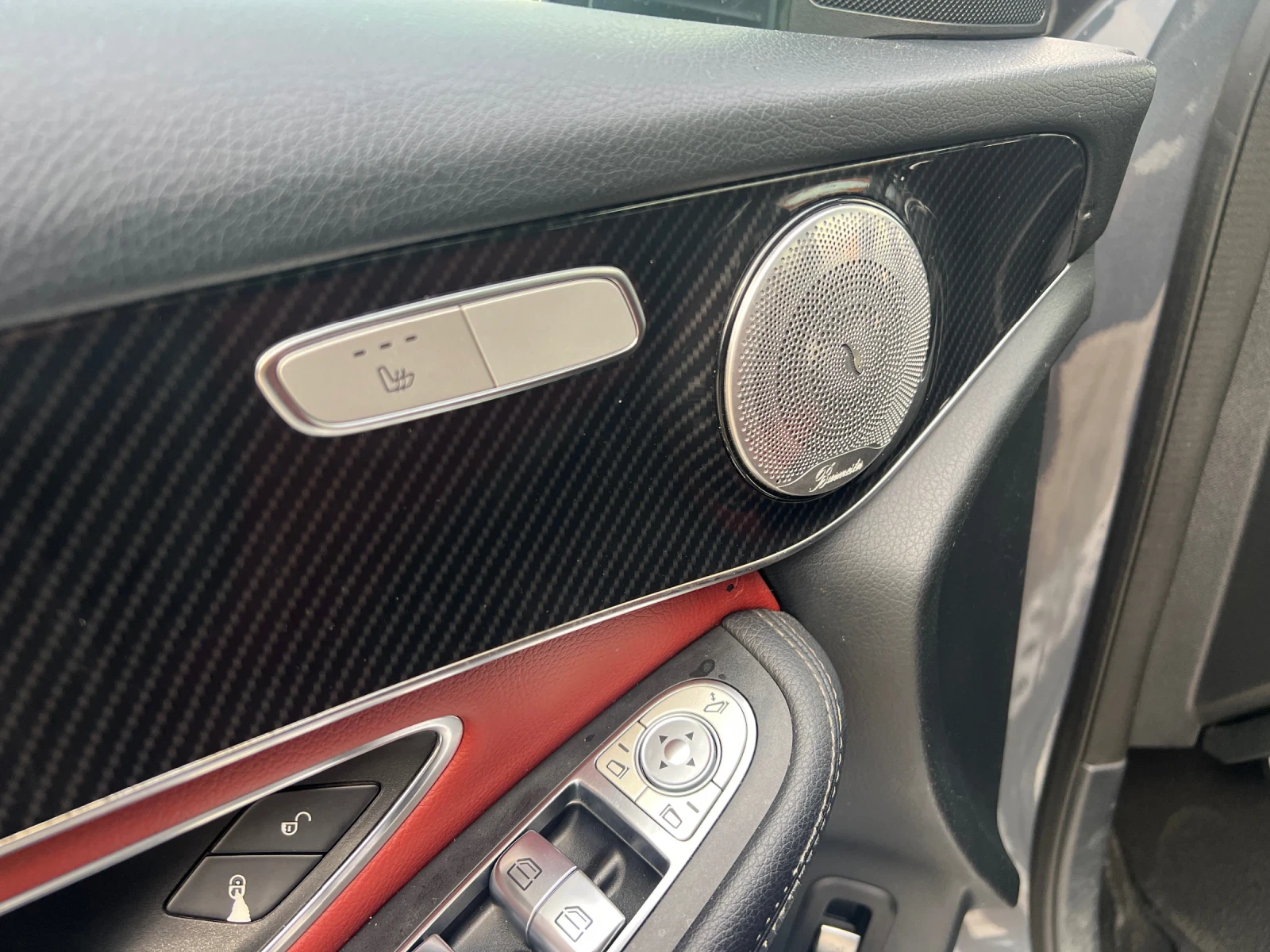 Mercedes-Benz GLC 220 AMG/4MATIC/9G/ТЕГЛИЧ/ЧЕРВЕНА КОЖА, снимка 13 - Автомобили и джипове - 55933823