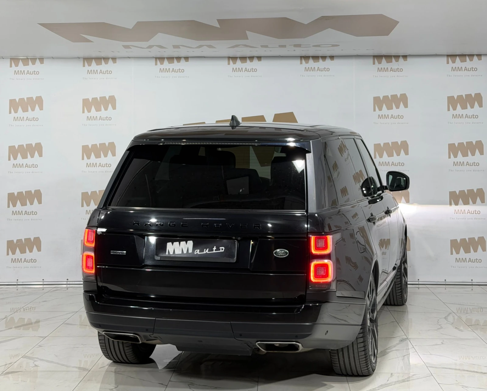 Land Rover Range rover SD V8* Massage* Ventilation* Pano* Meridian, снимка 3 - Автомобили и джипове - 55958370