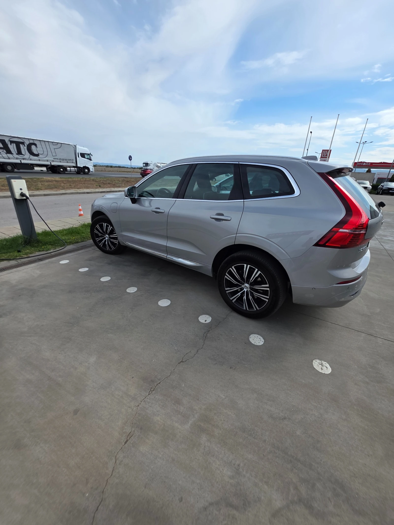 Volvo XC60, снимка 3 - Автомобили и джипове - 56579774