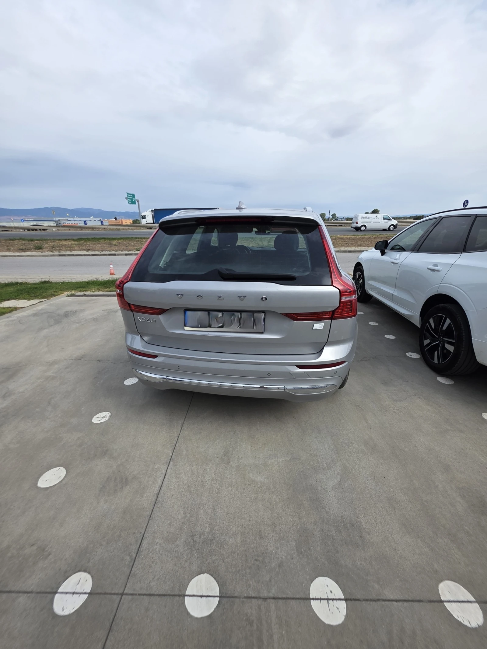 Volvo XC60, снимка 4 - Автомобили и джипове - 56579774
