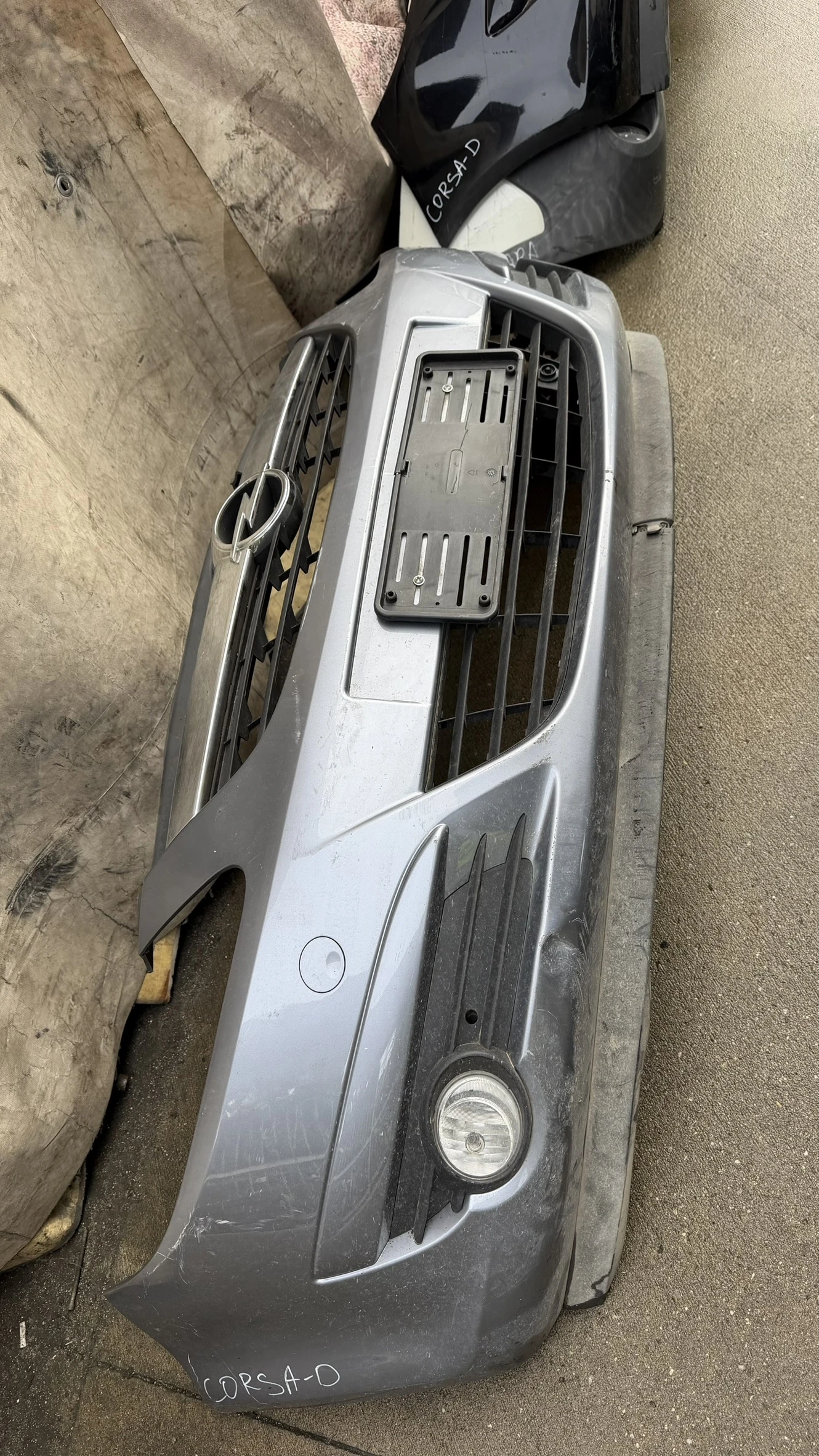 Предна броня за Opel Corsa 2006 - 2011, снимка 2 - Части - 54081254