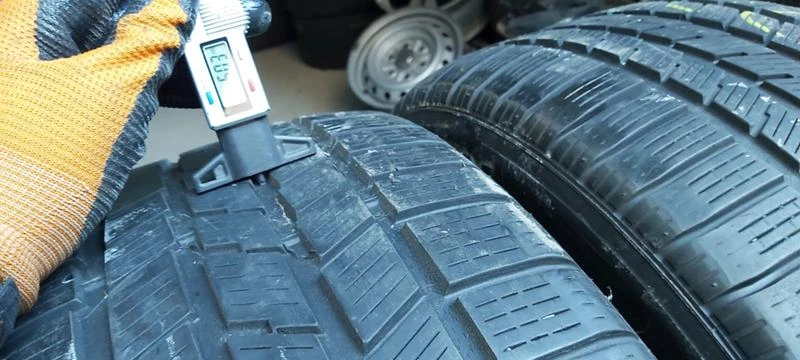 Гуми Зимни 255/50R19, снимка 5 - Гуми и джанти - 31948303