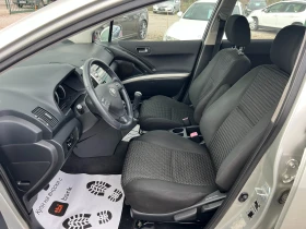 Toyota Corolla verso 2.2 D4D, снимка 8