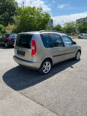 Skoda Roomster 1.4i Бензин * * клима * * парктконик темпомат 164к, снимка 6