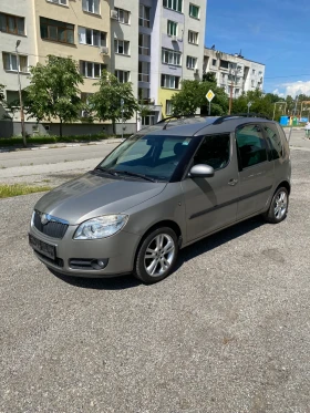 Skoda Roomster 1.4i Бензин * * клима * * парктконик темпомат 164к, снимка 3