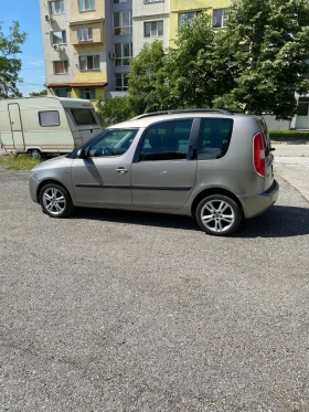 Skoda Roomster 1.4i Бензин * * клима * * парктконик темпомат 164к, снимка 4