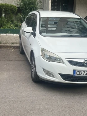Opel Astra 1.7, снимка 1