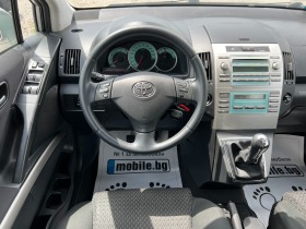 Toyota Corolla verso 2.2 D4D, снимка 11 - Автомобили и джипове - 45862116