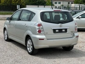 Toyota Corolla verso 2.2 D4D, снимка 5