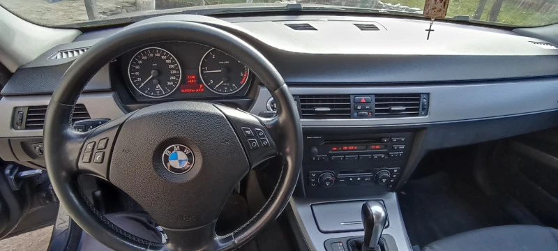 BMW 320 E91 320d, снимка 4 - Автомобили и джипове - 47385307