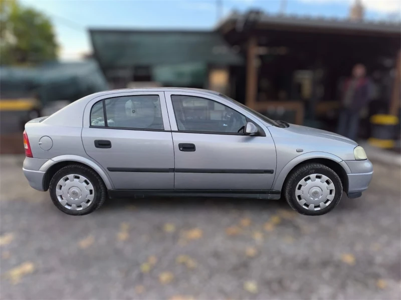 Opel Astra 1.4, снимка 6 - Автомобили и джипове - 48057227