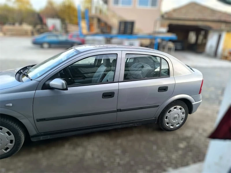 Opel Astra 1.4, снимка 5 - Автомобили и джипове - 48057227