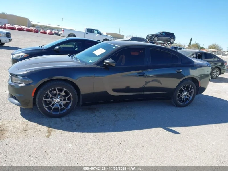 Dodge Charger 3.6L V-6 DOHC, VVT, 300HP All Wheel Drive, снимка 6 - Автомобили и джипове - 48766170