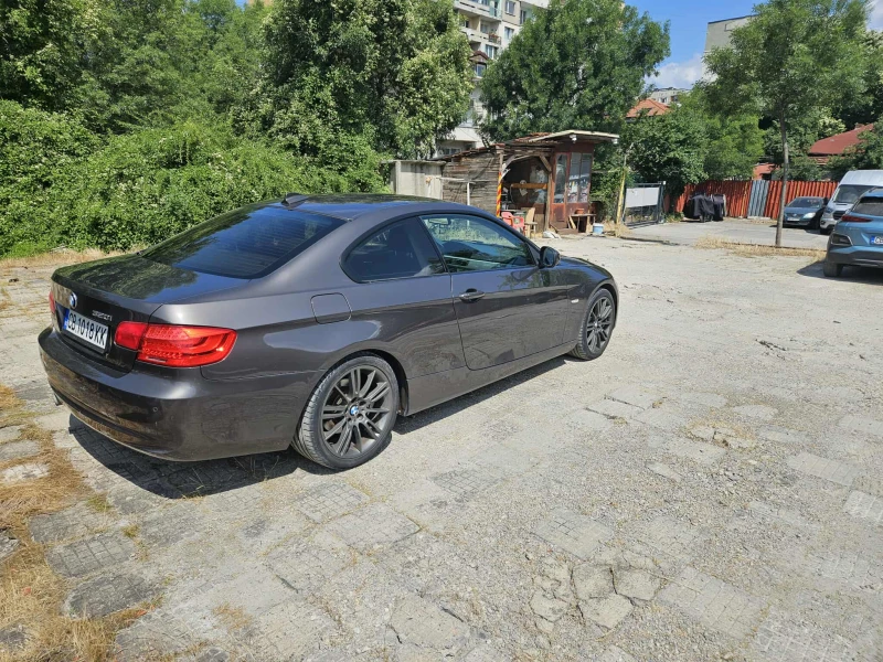 BMW 320, снимка 6 - Автомобили и джипове - 52405920