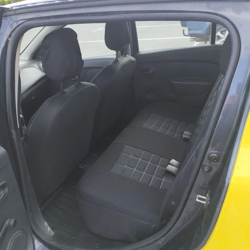 Dacia Sandero 1.2, снимка 5 - Автомобили и джипове - 52072136