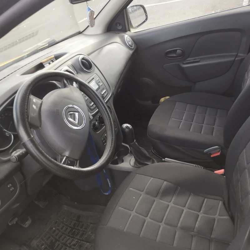 Dacia Sandero 1.2, снимка 4 - Автомобили и джипове - 52072136