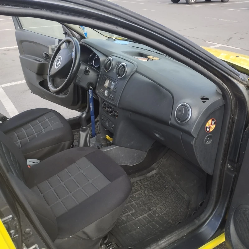 Dacia Sandero 1.2, снимка 6 - Автомобили и джипове - 52072136