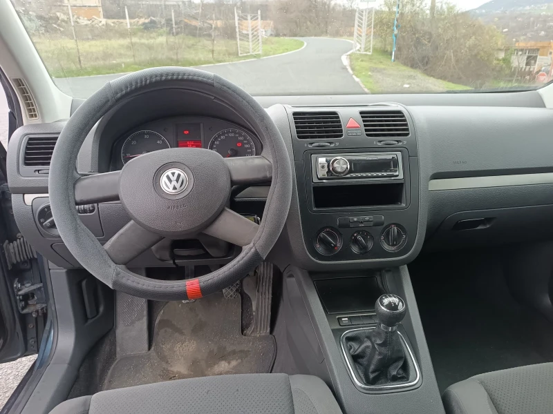 VW Golf 1.9tdi, снимка 11 - Автомобили и джипове - 52594677