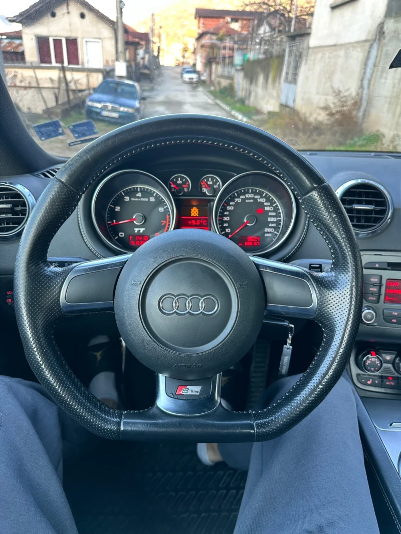 Audi Tt, снимка 8 - Автомобили и джипове - 52709529