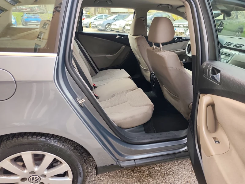 VW Passat 1.9 TDI * КЛИМАТРОНИК* !ТОП!, снимка 11 - Автомобили и джипове - 52724603