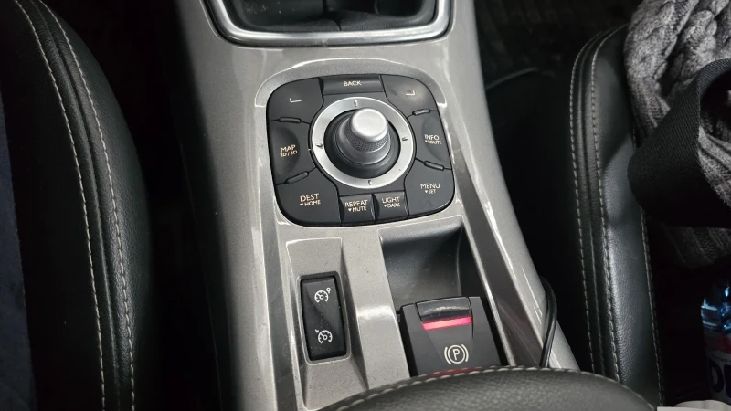 Renault Laguna 2.0dci 4control GT 2013 EURO 5b, снимка 5 - Автомобили и джипове - 52897442