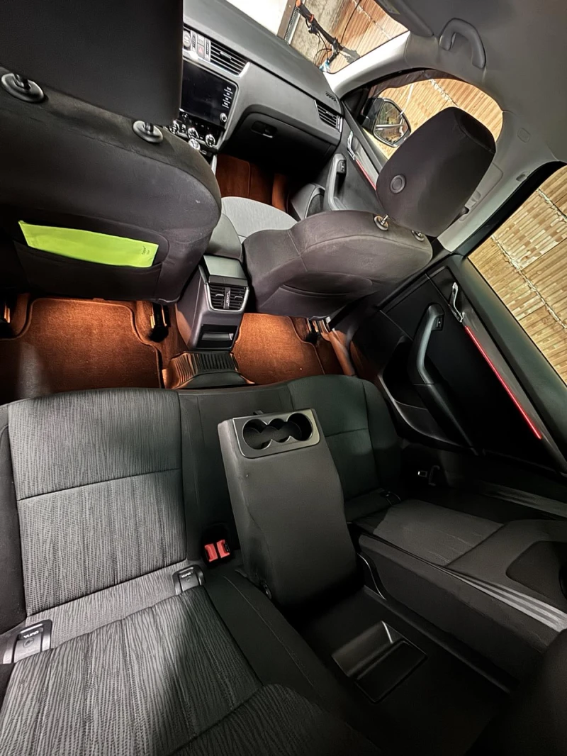 Skoda Octavia 1.5 G-TEC Първи собственик, снимка 7 - Автомобили и джипове - 53181572