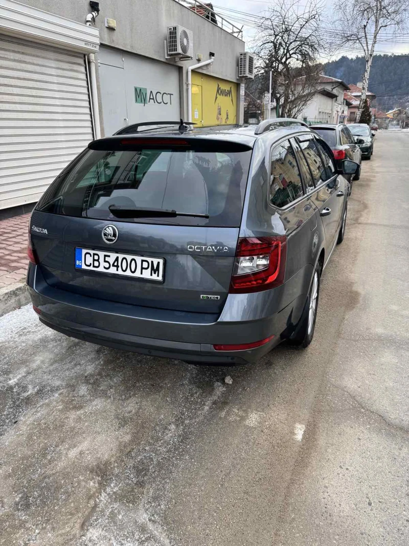 Skoda Octavia 1.5 G-TEC Първи собственик, снимка 3 - Автомобили и джипове - 53181572