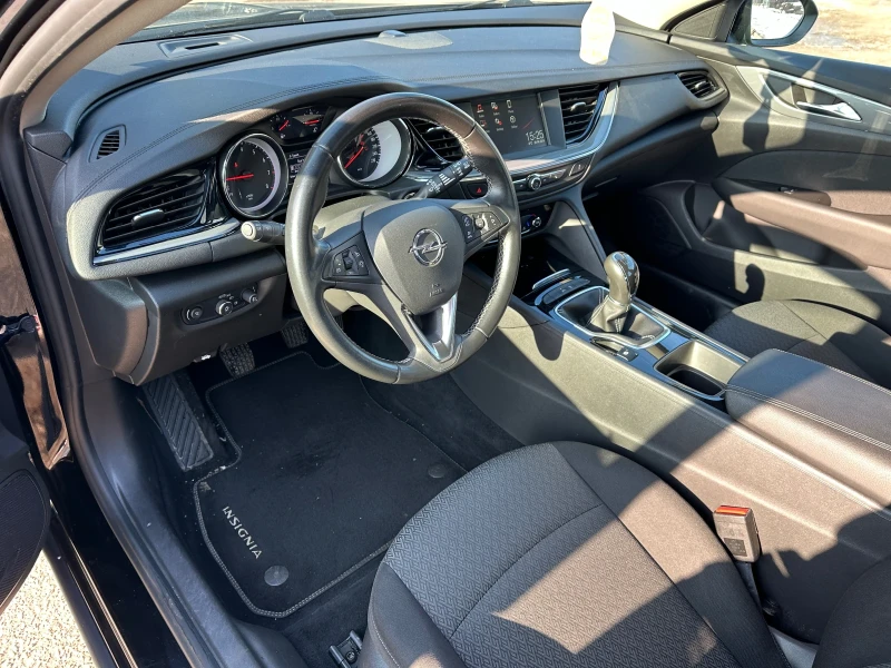 Opel Insignia ТОП///НОВА///ЛИЗИНГ///БАРТЕР///ГАЗ///150000км, снимка 13 - Автомобили и джипове - 53480334