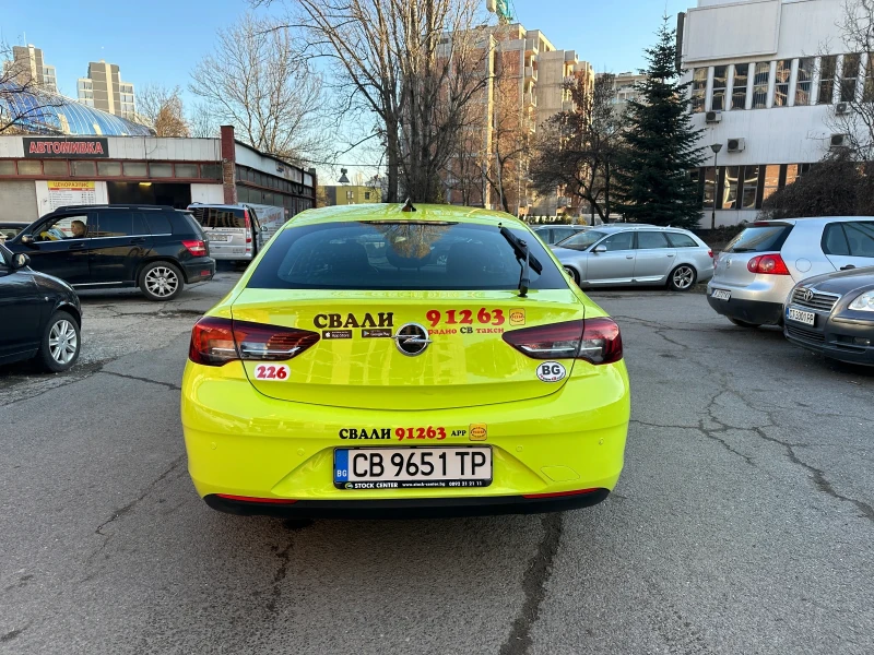 Opel Insignia ТОП///НОВА///ЛИЗИНГ///БАРТЕР///ГАЗ///150000км, снимка 4 - Автомобили и джипове - 53480334