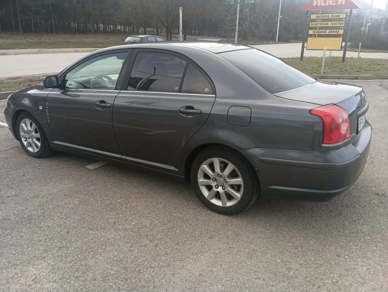 Toyota Avensis 2.2, снимка 3 - Автомобили и джипове - 53517204