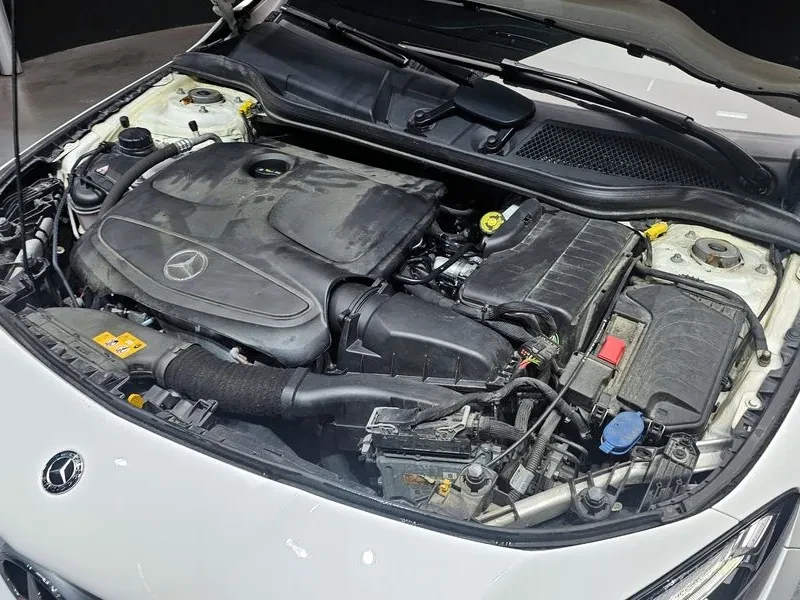 Mercedes-Benz CLA 220 Amg Line, снимка 11 - Автомобили и джипове - 56020576