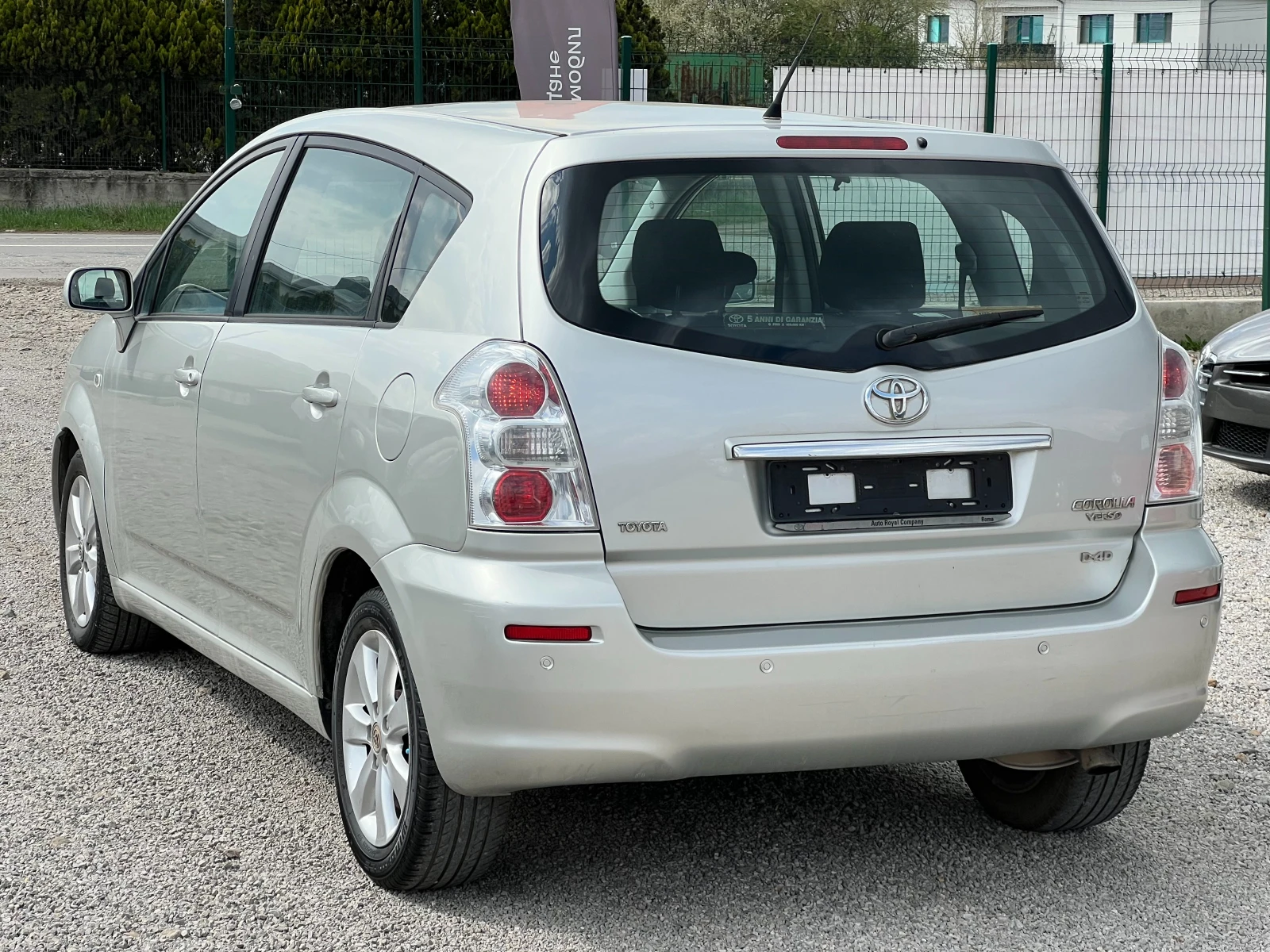 Toyota Corolla verso 2.2 D4D - изображение 6