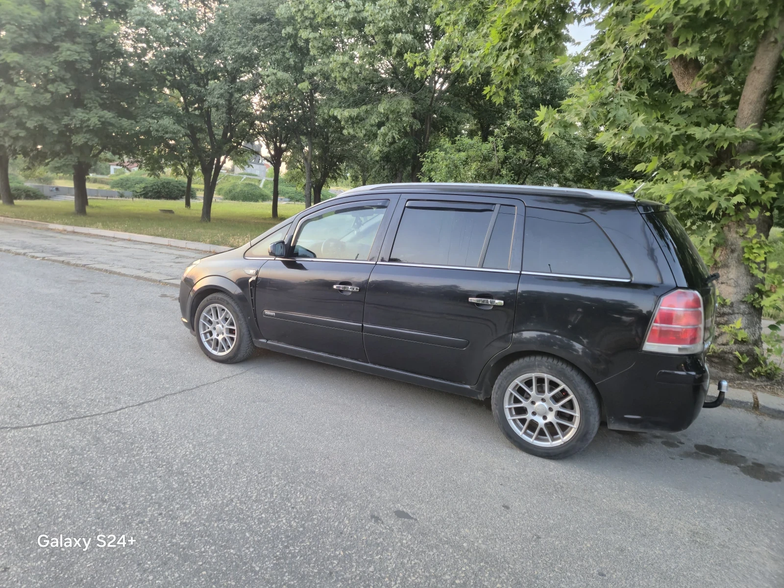 Opel Zafira 1.9 CDTI - изображение 4